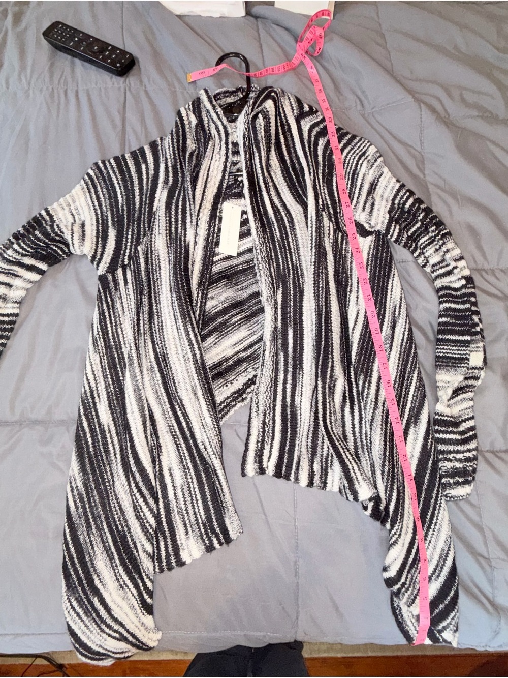 NWT New York & Company Waterfall Open Front Cardigan Black White M - Picture 3 of 7